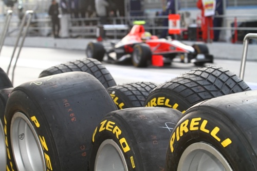 Pirelli возвращается в Ф1 в 2011 году