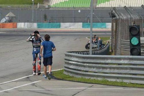 Изображение: baz_crash_test_2016_sepang.jpg. Тип: image/jpeg. Размер: 500x335. Объем: 29.966KByte.