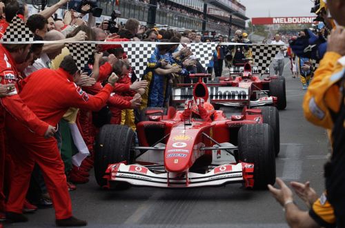 Уже в Мельбурне Ferrari сокрушила конкурентов