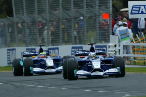 Изображение: massa_heidfeld_2002_melb.jpg. Тип: image/jpeg. Размер: 470x313. Объем: 26.811KByte.