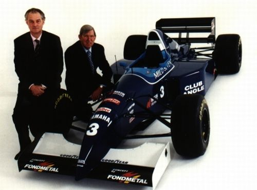 Изображение: Tyrrell_launch_1995.jpg. Тип: image/jpeg. Размер: 500x369. Объем: 25.537KByte.