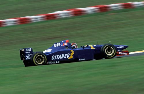 Изображение: aguri_suzuki_brazil_1995.jpg. Тип: image/jpeg. Размер: 500x327. Объем: 31.996KByte.