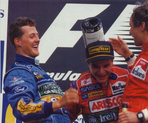 Изображение: aida_1994_podium_barrichello.jpg. Тип: image/jpeg. Размер: 500x418. Объем: 41.37KByte.