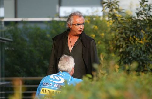 Изображение: briatore_symonds.jpeg. Тип: image/jpeg. Размер: 500x327. Объем: 24.879KByte.