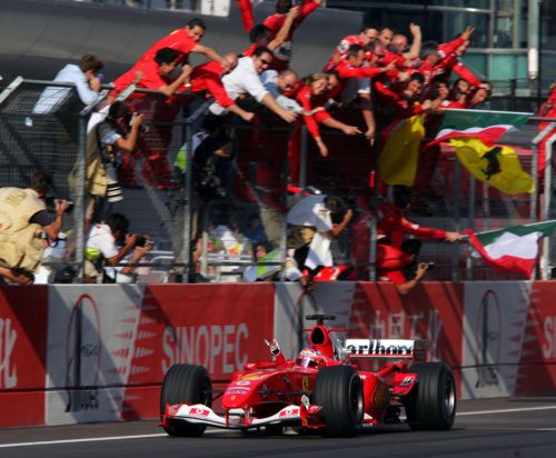 Изображение: china_2004_barrichello_win.jpg. Тип: image/jpeg. Размер: 500x412. Объем: 44.566KByte.