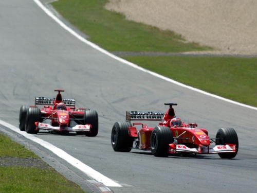 Изображение: europe_2002_schumacher_barrichello.jpg. Тип: image/jpeg. Размер: 500x375. Объем: 113.695KByte.