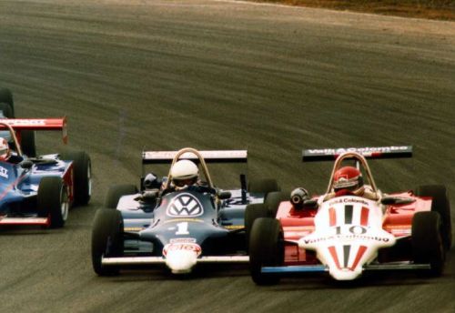 Изображение: f3_zandvoort_1983_nielsen_pirro.jpg. Тип: image/jpeg. Размер: 500x344. Объем: 29.679KByte.