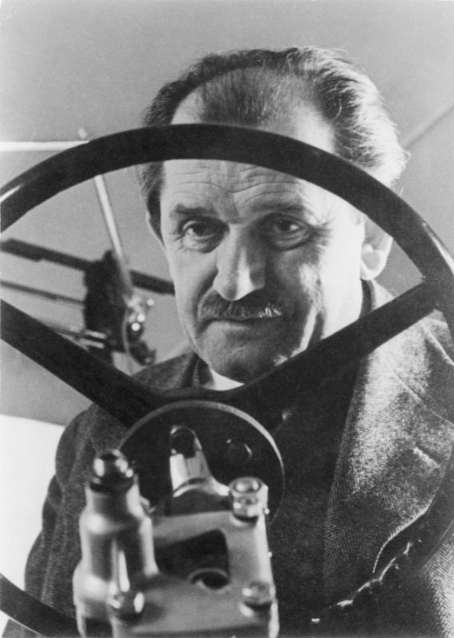 Изображение: ferdinand_porsche.jpg. Тип: image/jpeg. Размер: 500x702. Объем: 193.807KByte.