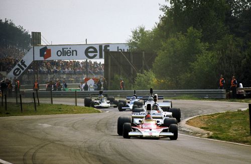 Изображение: fittipaldi_zolder_1975.jpg. Тип: image/jpeg. Размер: 500x327. Объем: 33.107KByte.