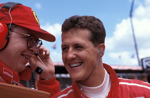 Изображение: gbr_1997_schumacher.jpg. Тип: image/jpeg. Размер: 500x329. Объем: 41.13KByte.