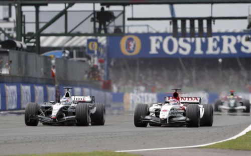 Изображение: gbr_2004_raikkonen_sato.jpg. Тип: image/jpeg. Размер: 500x312. Объем: 43.114KByte.