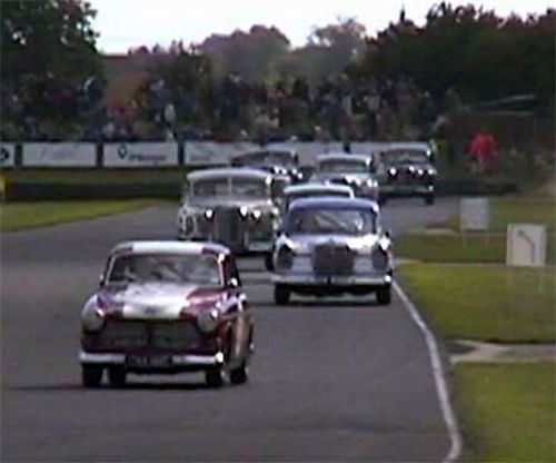 Изображение: goodwood_2001_belso.jpg. Тип: image/jpeg. Размер: 500x416. Объем: 26.843KByte.