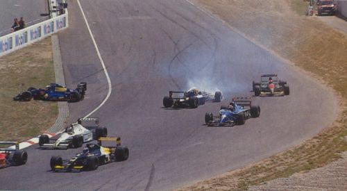 Изображение: hockenheim_1991_larini_blundell.jpg. Тип: image/jpeg. Размер: 500x275. Объем: 23.253KByte.