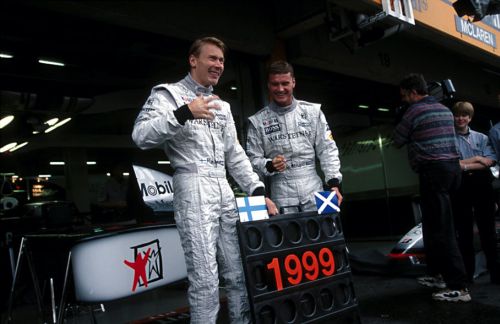 Изображение: hockenheim_1998_hakkinen_coulthard.jpg. Тип: image/jpeg. Размер: 500x324. Объем: 40.051KByte.