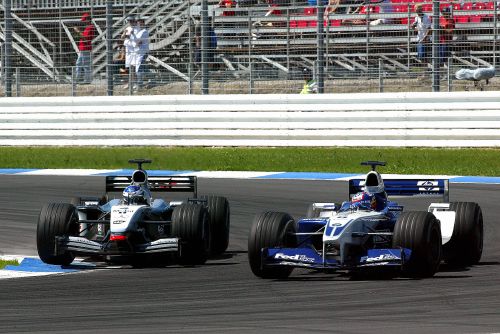 Изображение: hockenheim_2002_montoya_raikkonen.jpg. Тип: image/jpeg. Размер: 500x334. Объем: 45.749KByte.