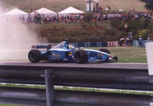 Изображение: hungaroring_2000_fisichella.jpg. Тип: image/jpeg. Размер: 500x349. Объем: 28.932KByte.