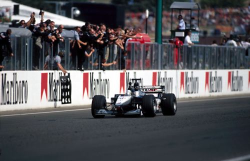 Изображение: hungaroring_2000_fonish.jpg. Тип: image/jpeg. Размер: 500x322. Объем: 38.959KByte.