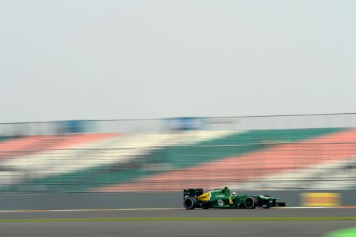 Изображение: india_2013_caterham.jpg. Тип: image/jpeg. Размер: 500x333. Объем: 13.968KByte.