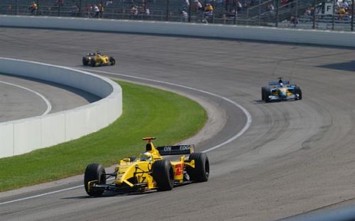 Изображение: indy_2002_fisichella_button_sato.jpg. Тип: image/jpeg. Размер: 500x312. Объем: 24.02KByte.