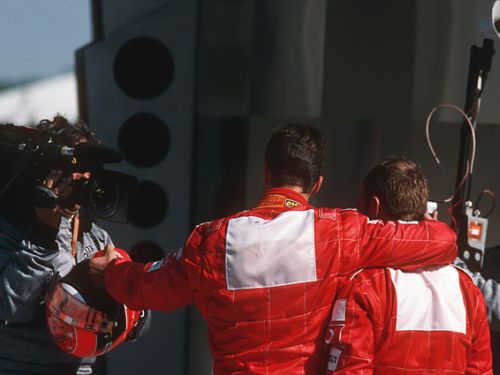 Изображение: indy_2002_sch_barrichello.jpg. Тип: image/jpeg. Размер: 500x375. Объем: 25.864KByte.