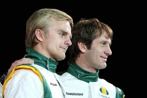 Изображение: kovalainen_trulli_2010.jpg. Тип: image/jpeg. Размер: 500x333. Объем: 21.53KByte.