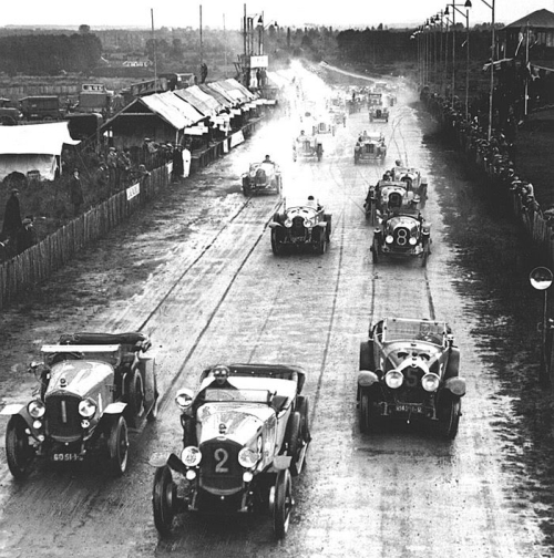 Изображение: le_mans_1923_start.jpg. Тип: image/jpeg. Размер: 500x504. Объем: 184.123KByte.