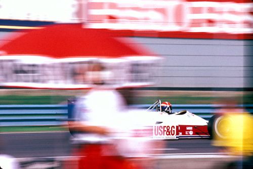 Изображение: monza_1988_cheever.jpg. Тип: image/jpeg. Размер: 500x335. Объем: 35.754KByte.