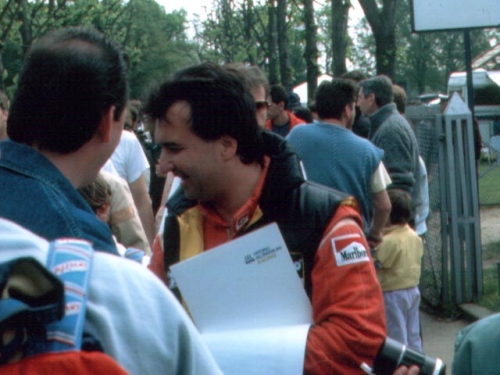 Изображение: monza_1990_giacomelli.jpg. Тип: image/jpeg. Размер: 500x375. Объем: 135.574KByte.