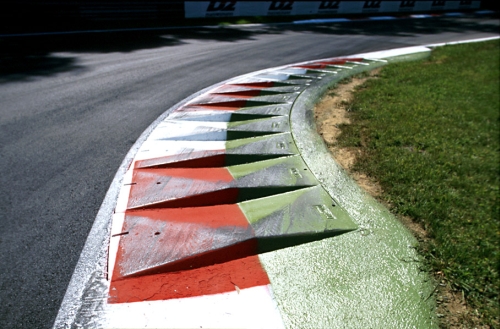 Изображение: monza_2000_roggia.jpg. Тип: image/jpeg. Размер: 500x329. Объем: 148.107KByte.