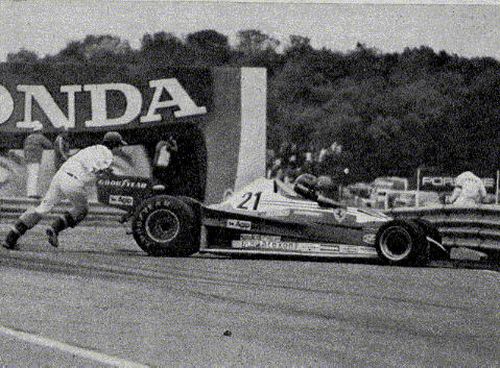 Изображение: mosport_1977_villeneuve.jpg. Тип: image/jpeg. Размер: 500x368. Объем: 54.528KByte.