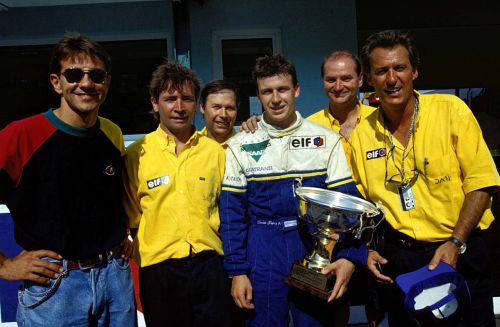 Изображение: panis_f3000_hockenheim_1993.jpg. Тип: image/jpeg. Размер: 500x327. Объем: 36.714KByte.