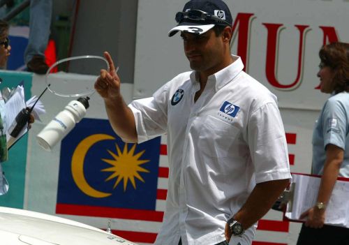 Изображение: sepang_2004_montoya_jp.jpg. Тип: image/jpeg. Размер: 500x351. Объем: 30.49KByte.