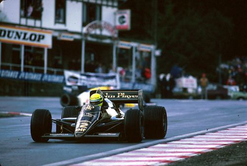 Изображение: spa_1985_senna_mansell.jpg. Тип: image/jpeg. Размер: 500x336. Объем: 36.474KByte.