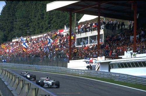 Изображение: spa_2000_button_coulthard.jpg. Тип: image/jpeg. Размер: 500x329. Объем: 42.978KByte.