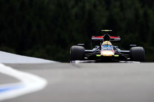 Изображение: spa_2009_buemi.jpg. Тип: image/jpeg. Размер: 500x331. Объем: 21.71KByte.