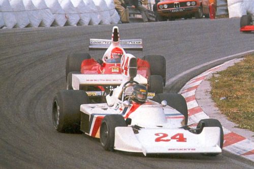 Изображение: zandvoort_1975_hunt-lauda.jpg. Тип: image/jpeg. Размер: 500x333. Объем: 33.49KByte.