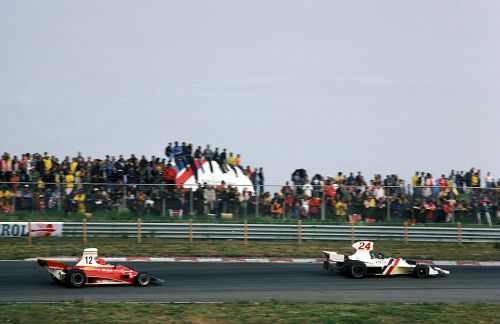 Изображение: zandvoort_1975_hunt_lauda.jpg. Тип: image/jpeg. Размер: 500x324. Объем: 26.251KByte.